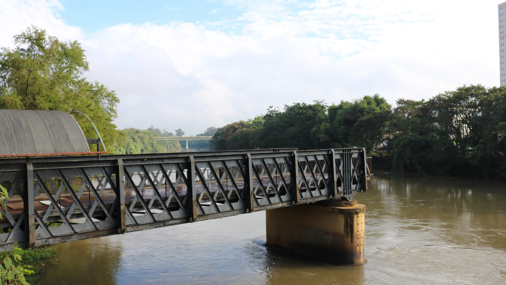 Vereadores querem revitalizar antiga ponte metálica