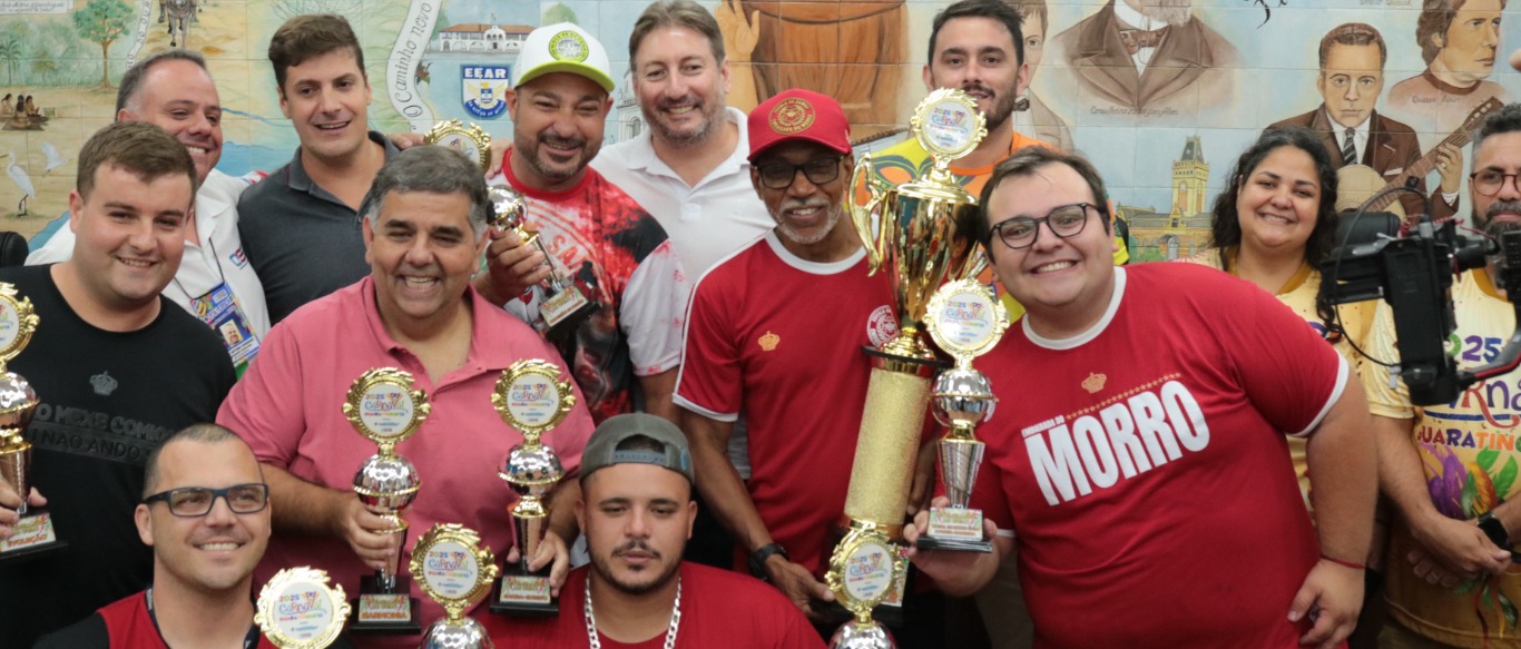 Embaixada do Morro conquista tricampeonato no Carnaval de Guaratinguetá com enredo sobre fé